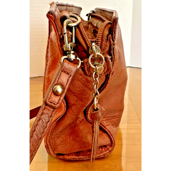 The Sak Leather Crossbody Adjustable Strap Purse - Picture 6 of 13